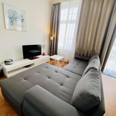 Doppelzimmer Humidor, Direkt Am Alten Strom Rostock Dış mekan fotoğraf