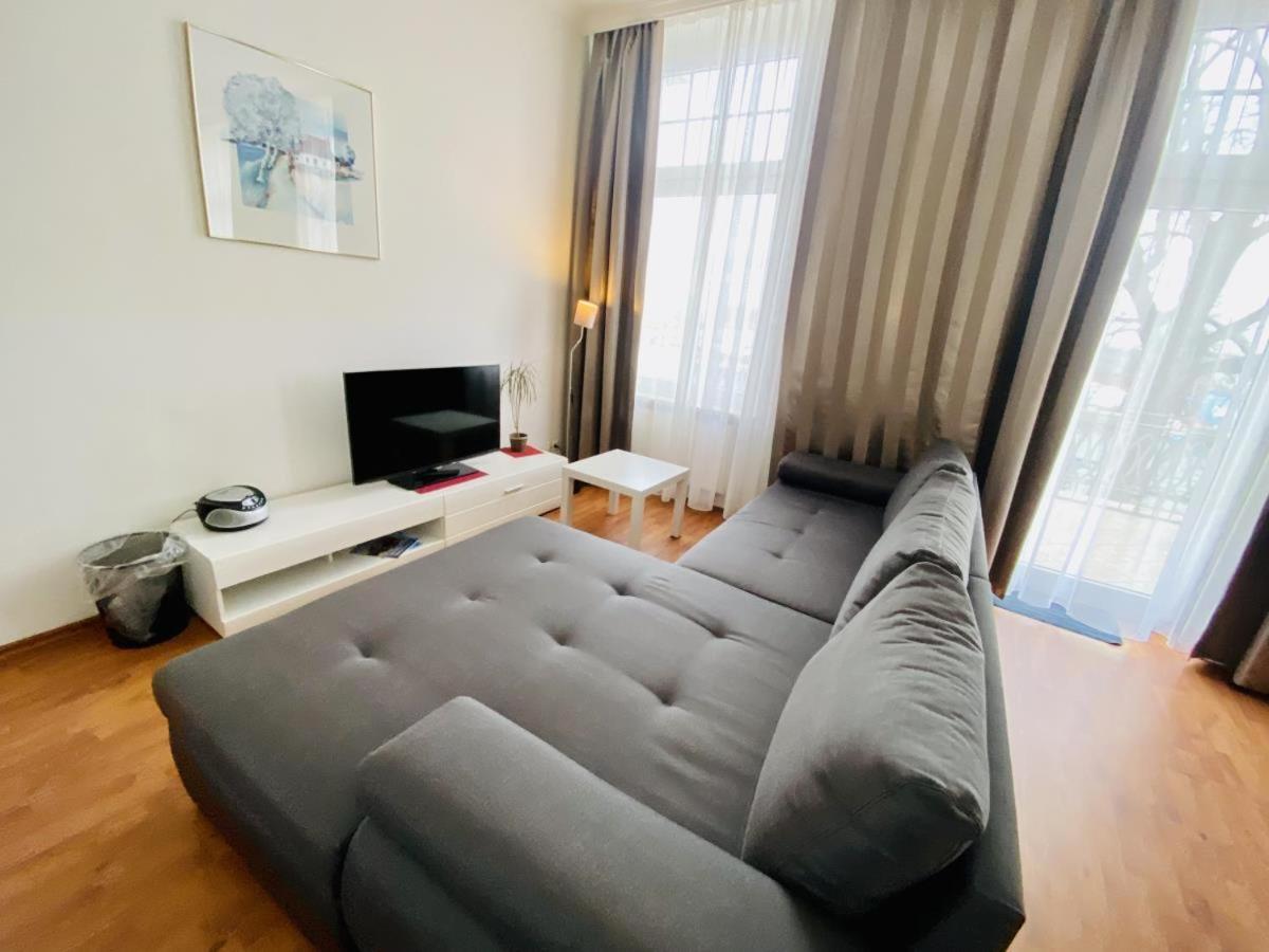 Doppelzimmer Humidor, Direkt Am Alten Strom Rostock Dış mekan fotoğraf